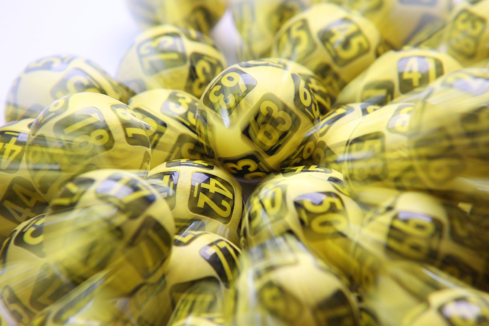 Čechům by stačilo vyhrát 10 milionů