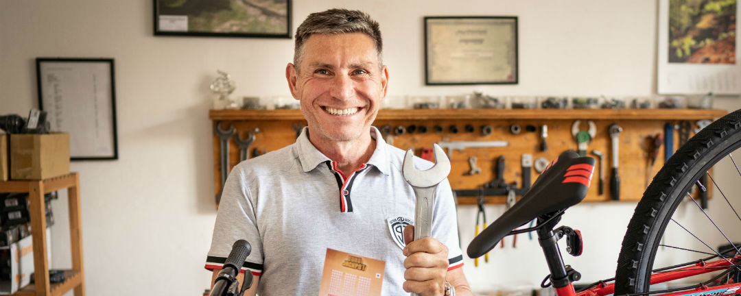 SAZKA reportér: Vášnivý cyklista Jiří procestuje za výhru v Eurojackpotu Asii